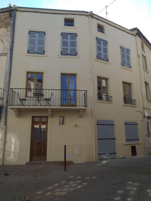 Maison De Ville Vic-le-Comte Buitenkant foto